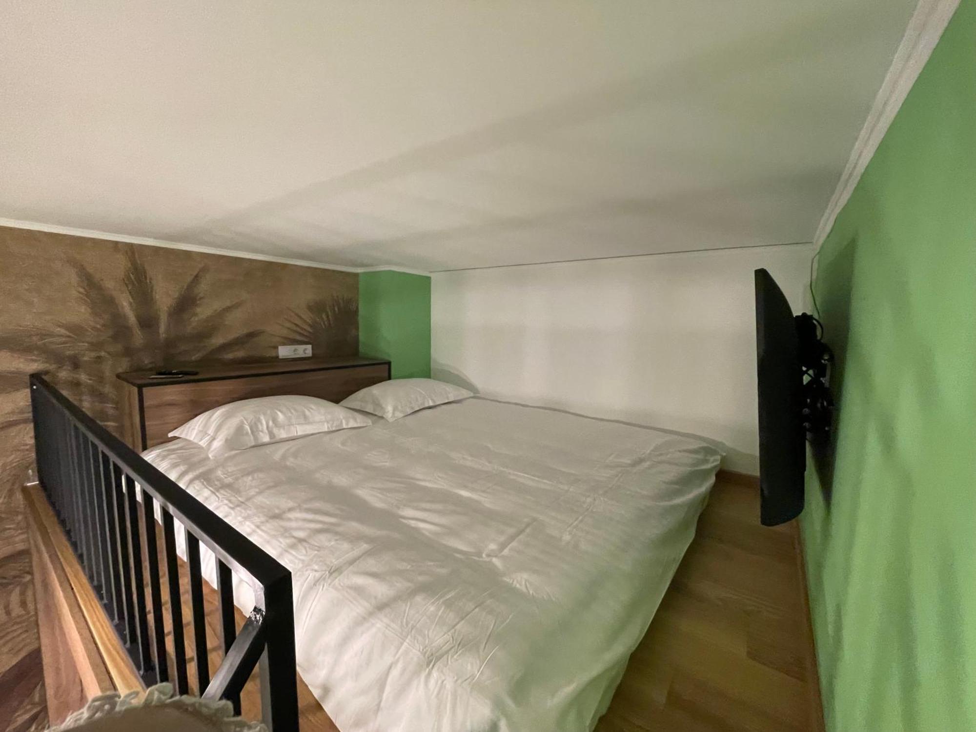 Central Apartment With 2 Bedrooms And 2 Bathrooms Oradea Dış mekan fotoğraf